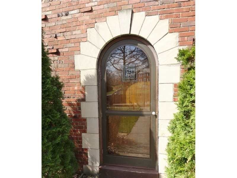 733 Washington Dr - Photo 2 of 25