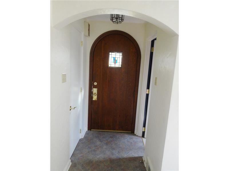 733 Washington Dr - Photo 3 of 25