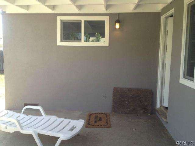 2936 Royal Oaks Dr - Photo 2 of 17