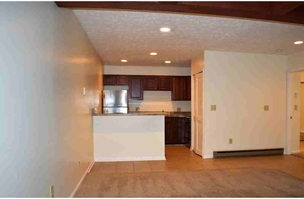 Creekside Villas - Photo 2 of 19