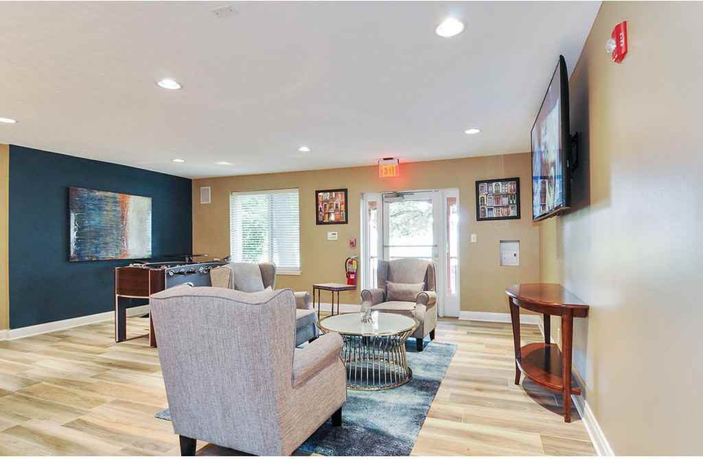 Fifteen98 Naperville Apartment Homes - Photo 3 of 20