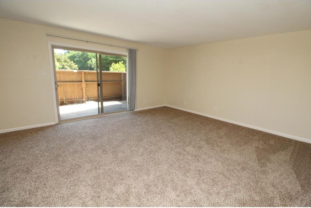 Rollingwood Condominium Rentals - Photo 2 of 19