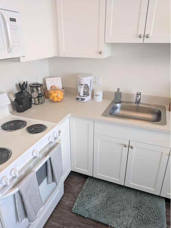 Moanalua Hillside Apartments - Photo 3 of 19