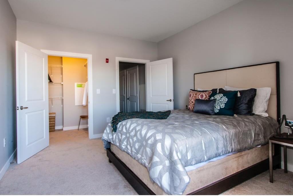 Axis Admiral's Hill - Photo 3 of 20