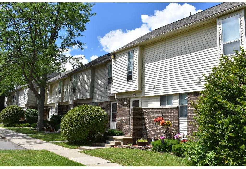 The Townhomes of Edgemont Park - Photo 2 of 19