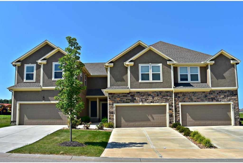 Herrington Park Townhomes - Photo 2 of 20