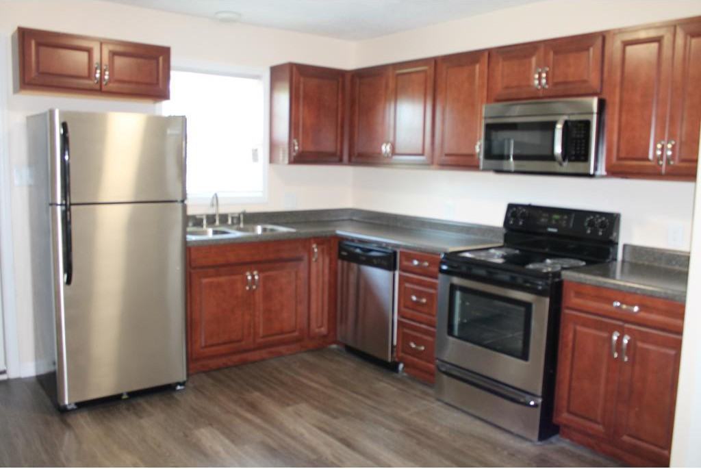 Avalon Townhouse Apartments - Photo 2 of 15