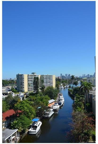 Miami Riverfront Residences - Photo 2 of 11
