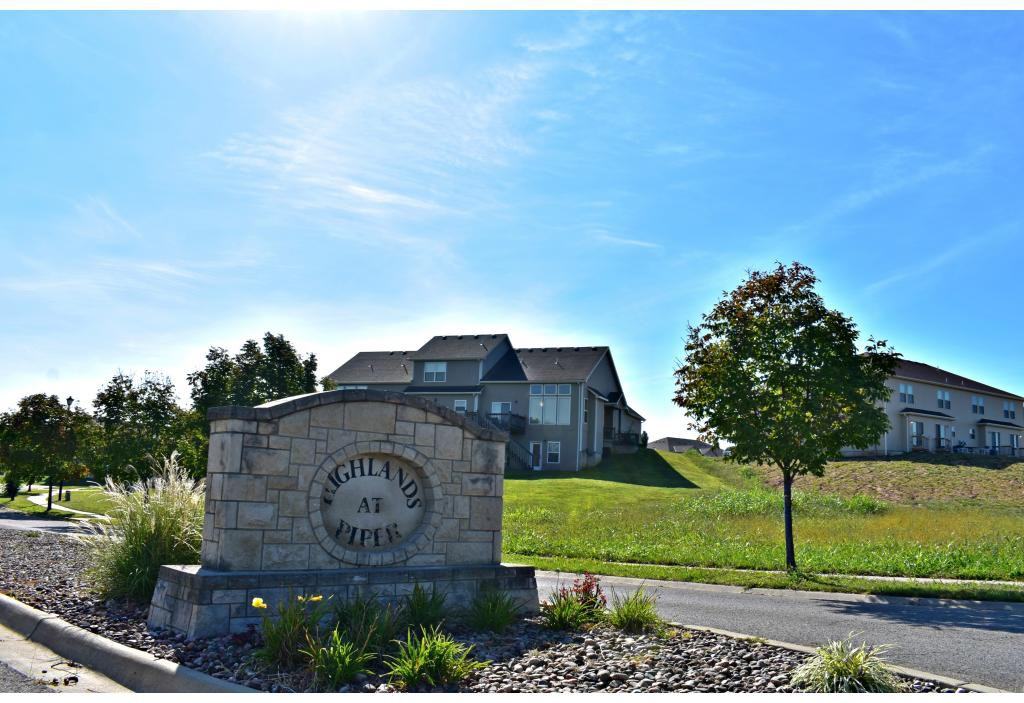 Highlands at Piper Townhomes - Photo 2 of 19