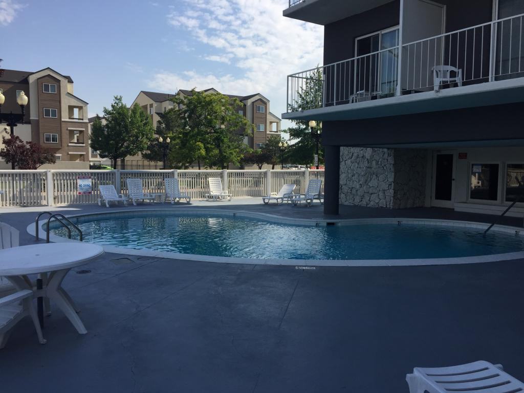 Siegel Suites Sparks - Photo 3 of 13