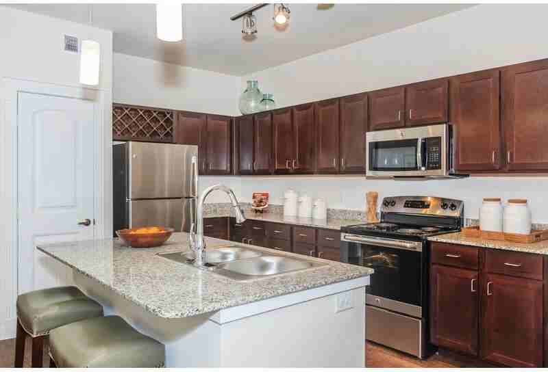 Bexley Mansfield - Photo 2 of 5