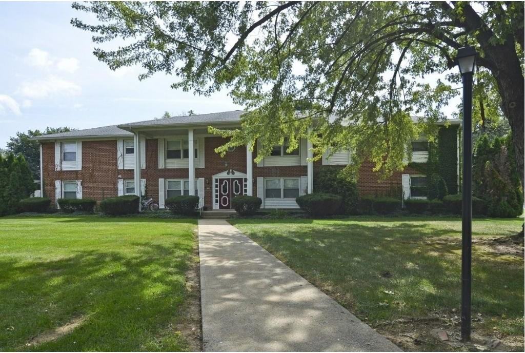 Highland Park - Photo 2 of 9