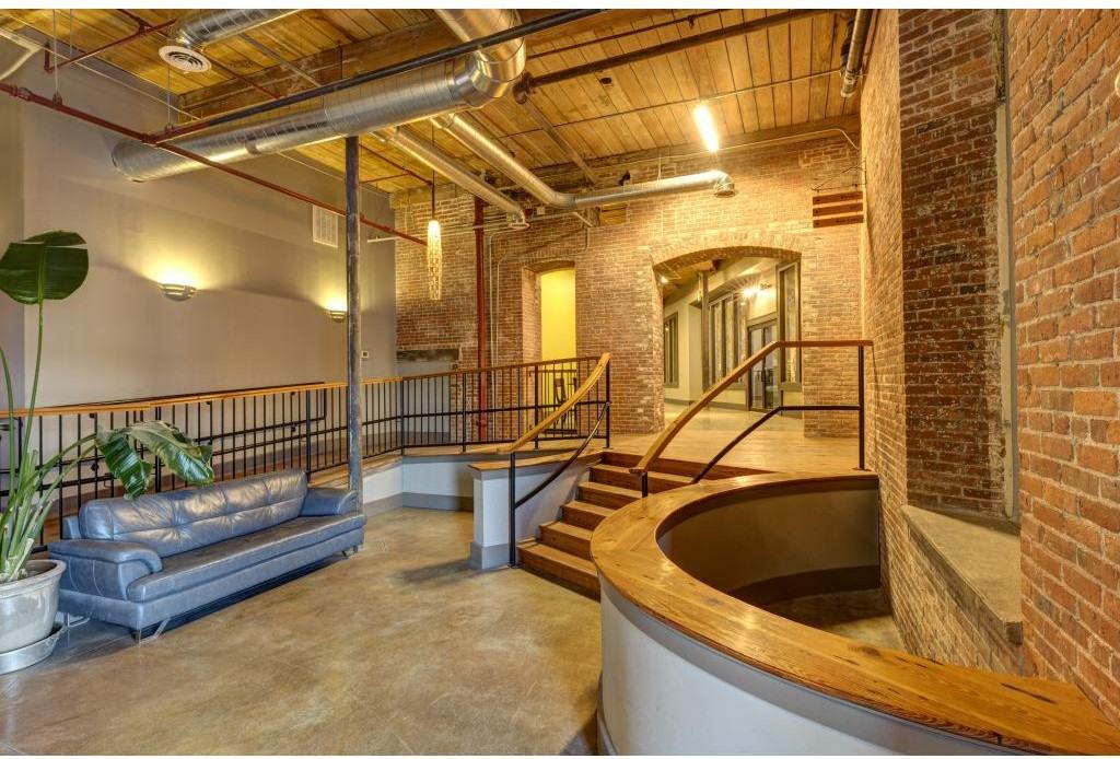 Commonwealth Landing - Photo 3 of 15