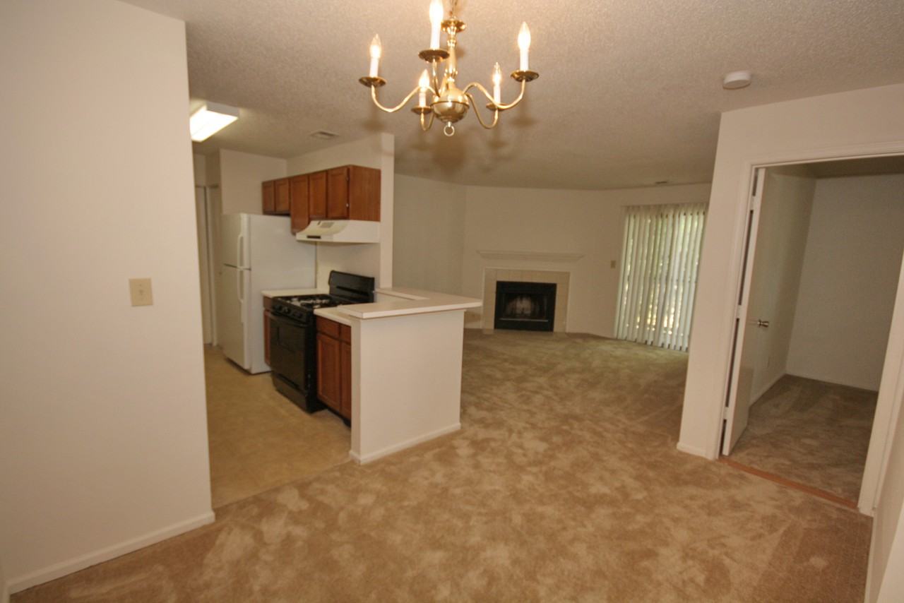 Grove Parkview Apartments - Photo 3 of 20