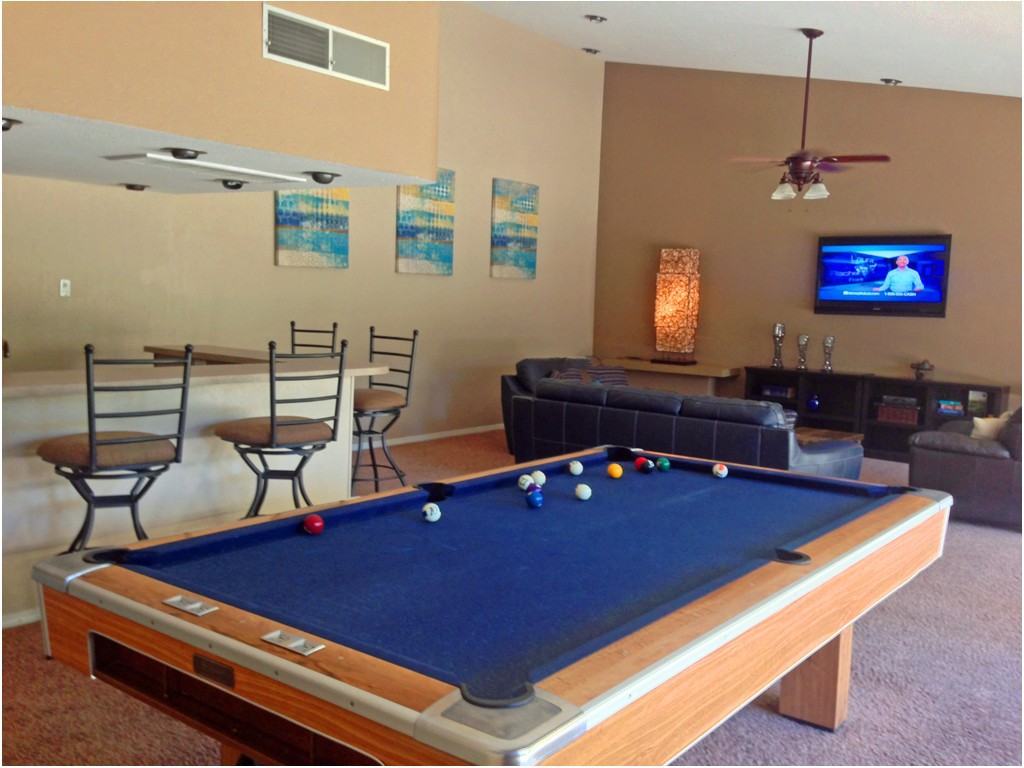 Sungate Apartments - Photo 3 of 18