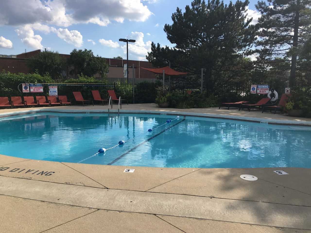 Briarbrook Apartment Homes Apartments 1147 Briarbrook Dr, Wheaton, IL