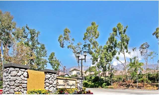 Sierra Heights - Photo 3 of 18