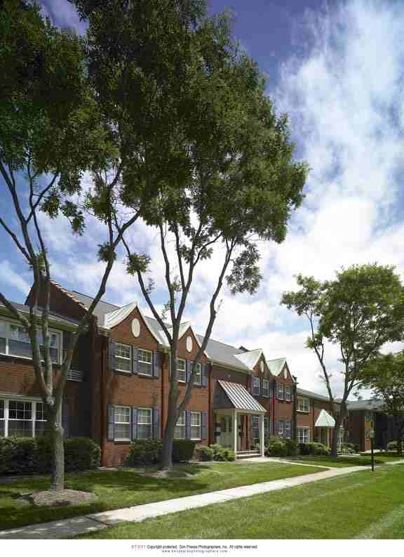 Gateways at Randolph Apartments - Photo 3 of 18