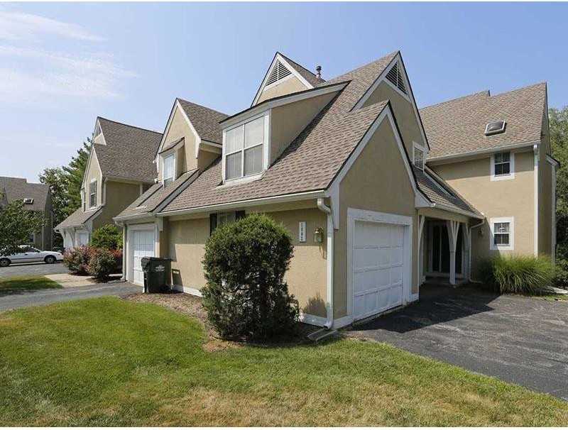 Three Fountains - Photo 2 of 18