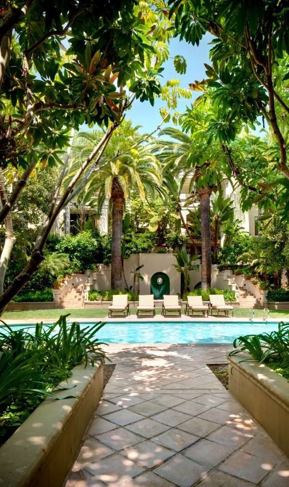 555 Barrington - Photo 2 of 9