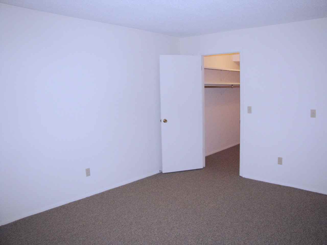 Lourdes Commons - Photo 3 of 19