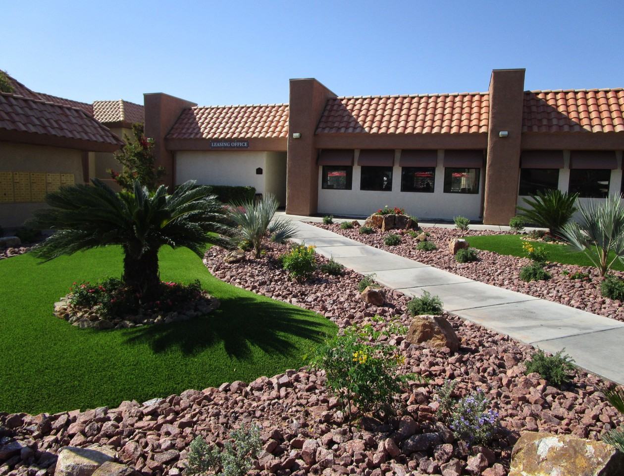 Summerhill Pointe - Photo 3 of 38