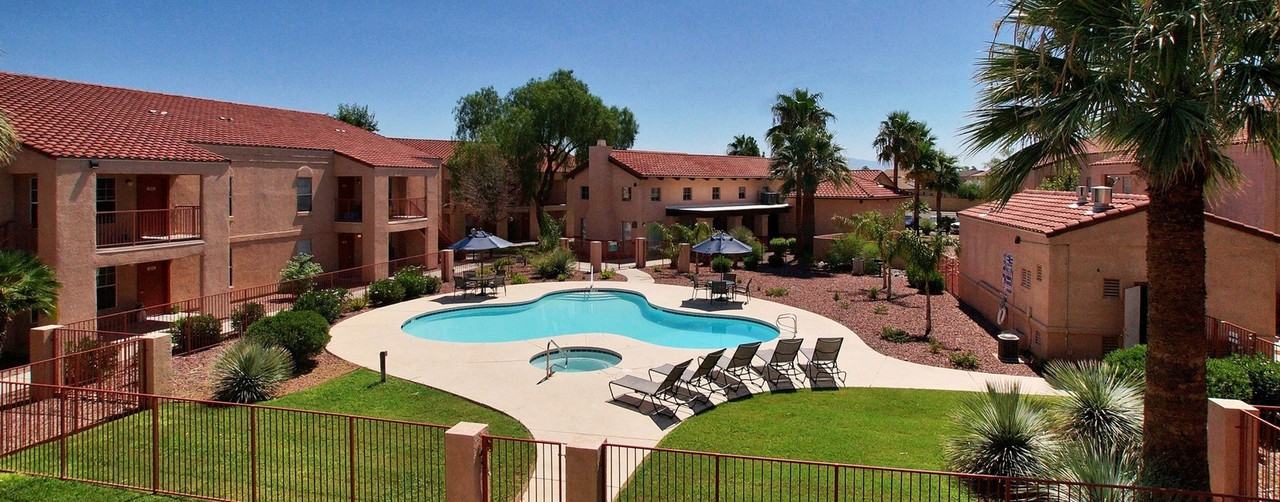 La Posada Apartments - Photo 2 of 18