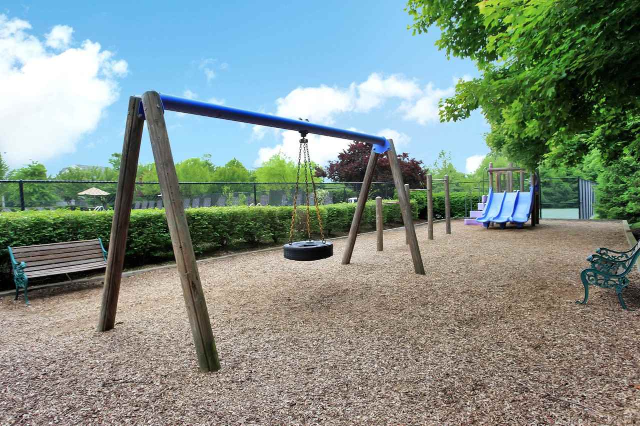 Highland Commons - Photo 3 of 7