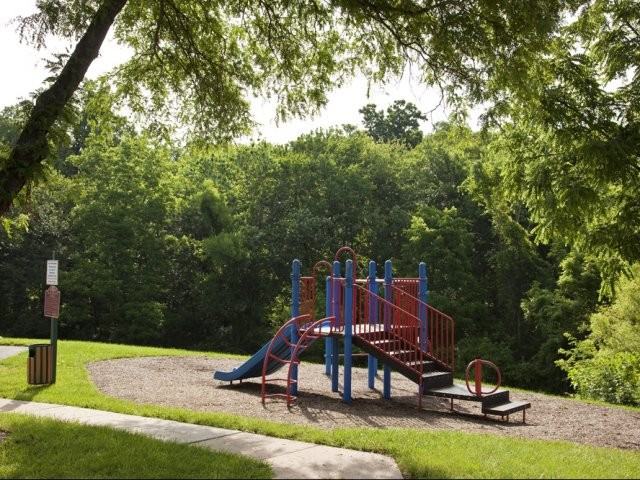 Plum Tree Apartments - Photo 2 of 15