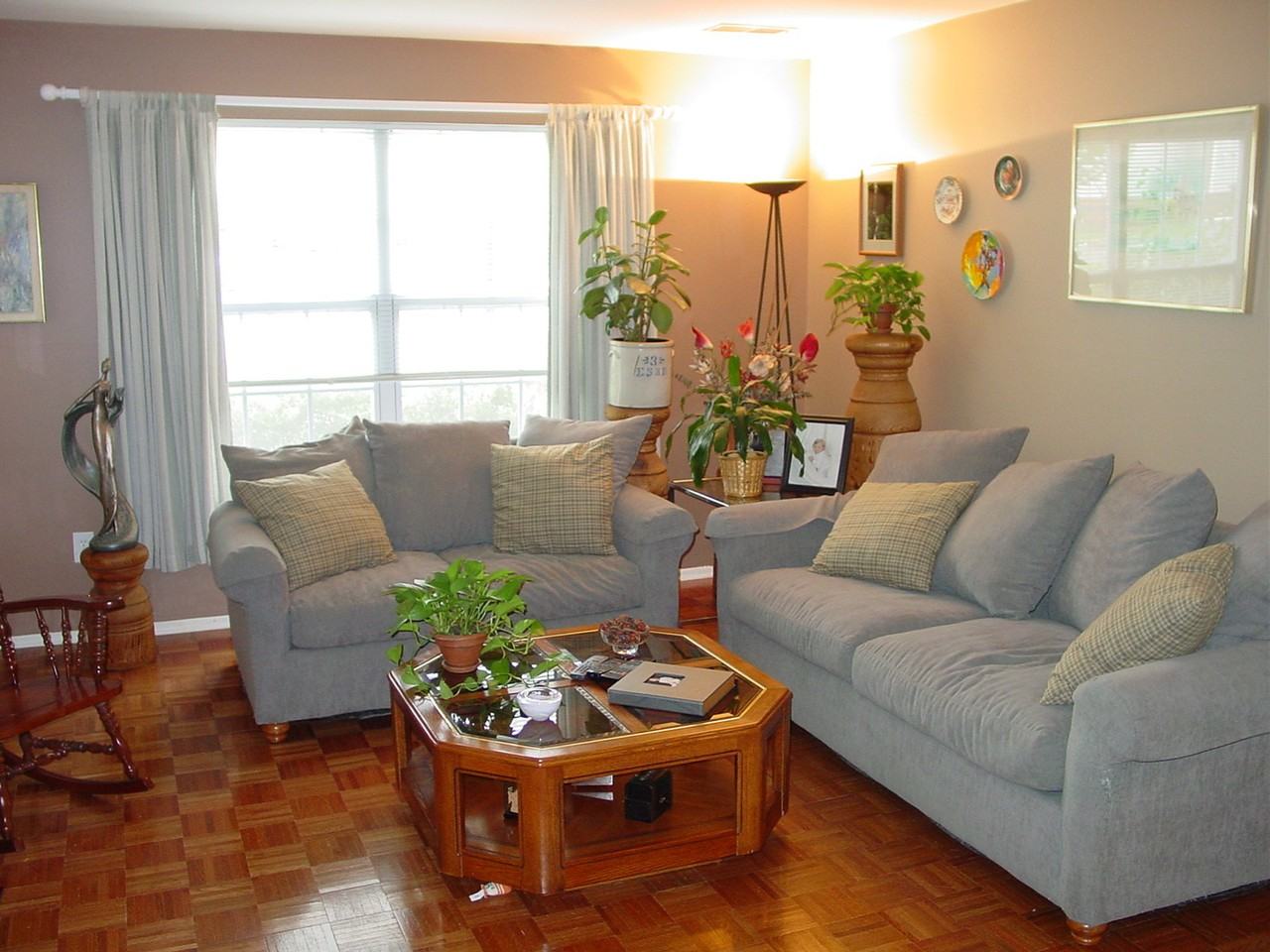 Canfield Mews - Photo 2 of 8