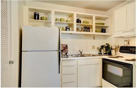 Village Square - Photo 3 of 36