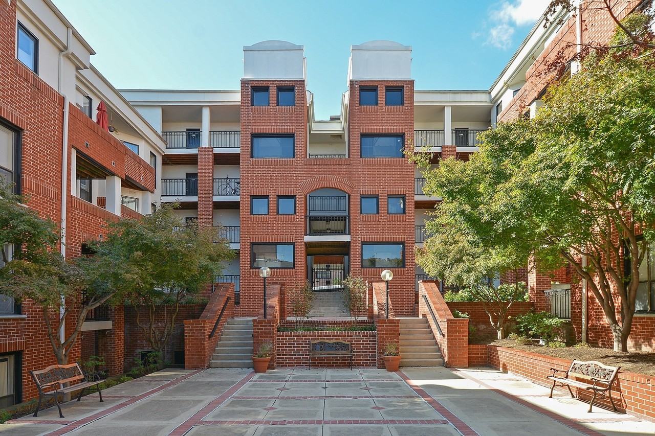 Waterloo Place - Photo 2 of 33