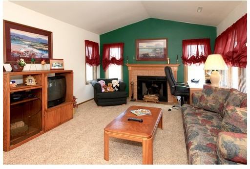 Lincolnshire Coach Homes - Photo 2 of 11