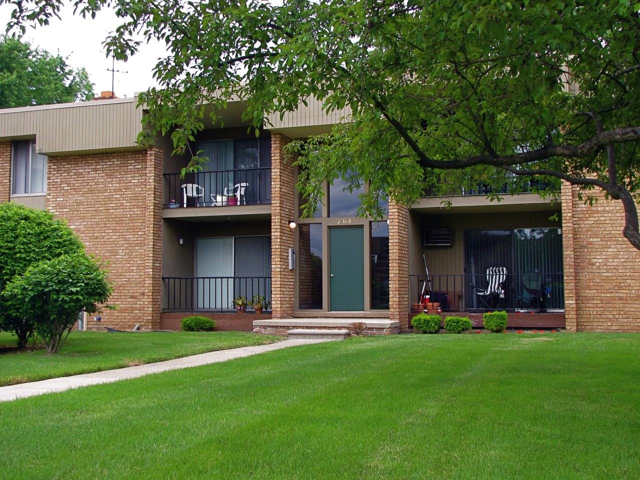 Madison Park Apartments - Photo 2 of 21