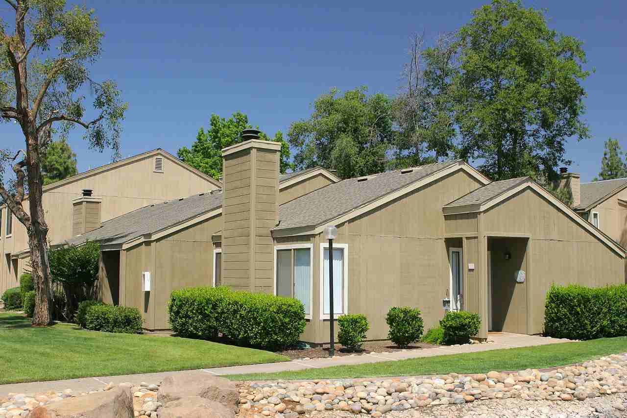 Cobblestone Village - Photo 2 of 19