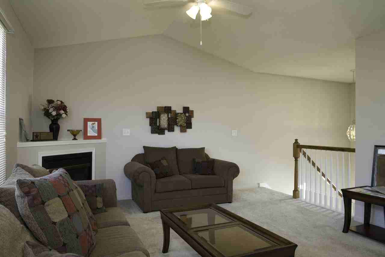 Hearthstone Crossing Duplexes - Photo 3 of 13