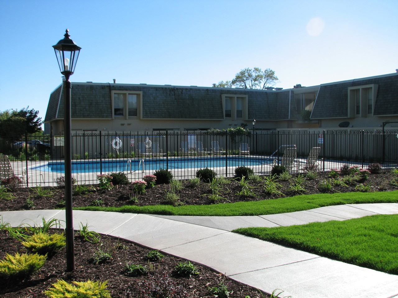 Colony Apartment Homes Apartments 1740 1/2 W 76th St, Richfield, MN