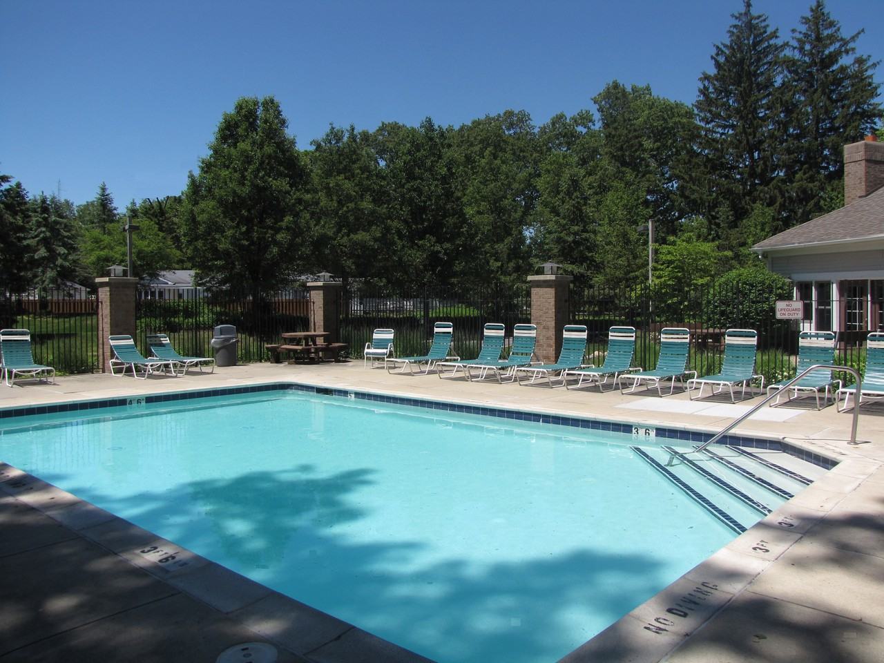 Orchard Lakes Apartments - Photo 2 of 17