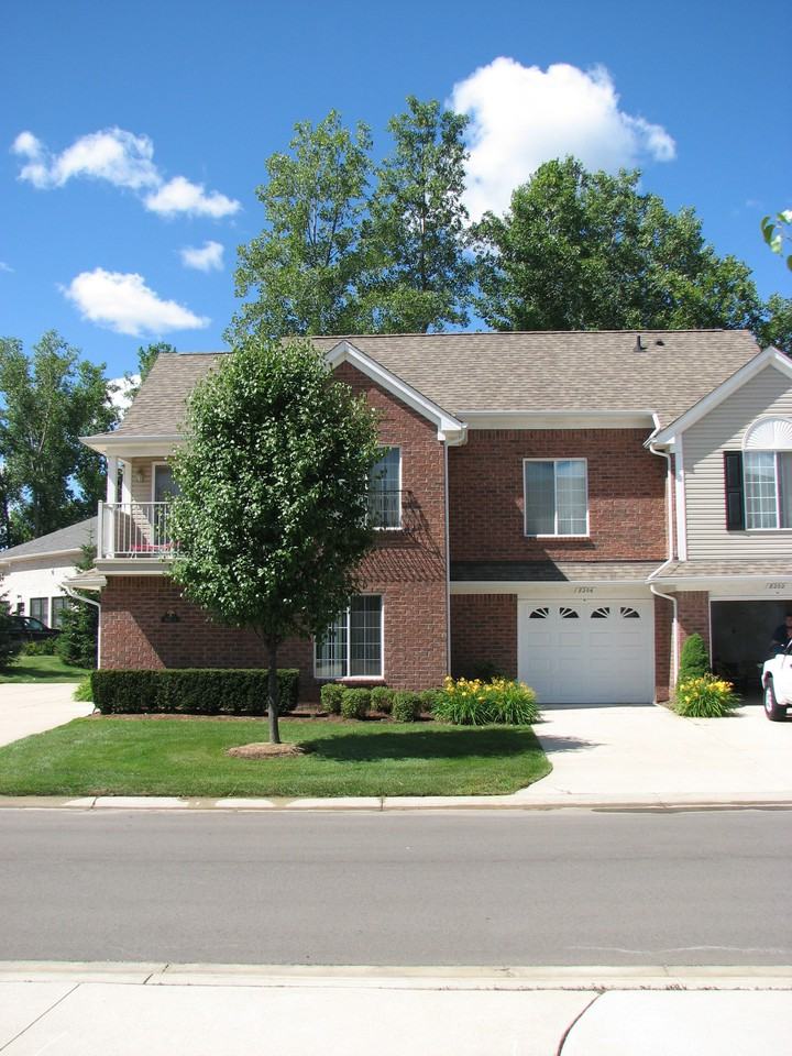 Annsbury North Place Apartments - Photo 2 of 16