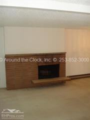 6511 S 153rd St - Photo 3 of 18