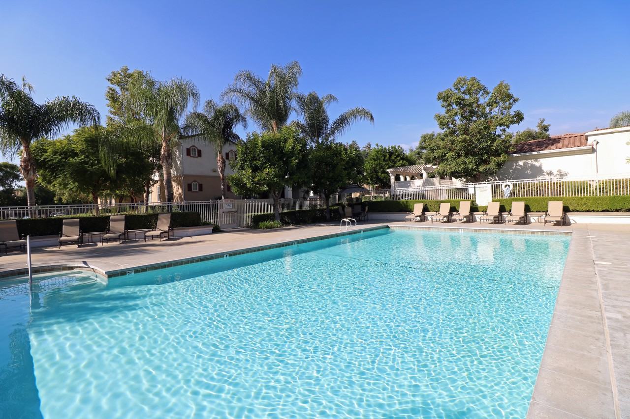 Terraza Del Sol Apartments for Rent 8250 Vineyard Ave, Rancho