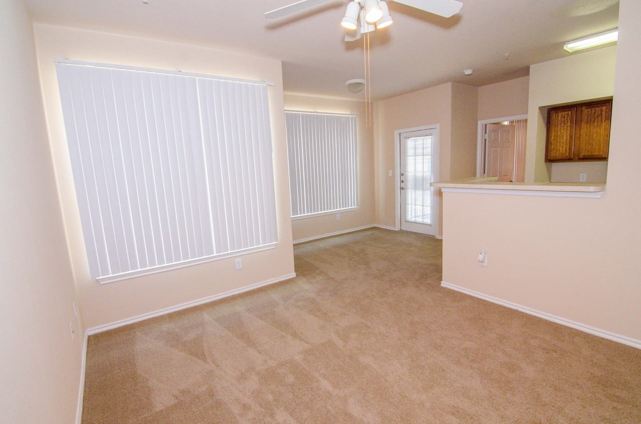 Primrose of Pasadena - Photo 3 of 9