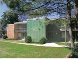 Washington Manor - Photo 2 of 6