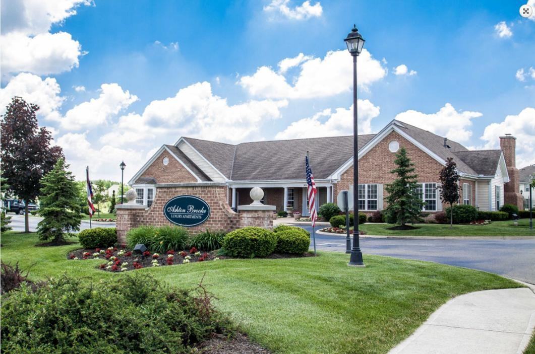 Ashton Brooke of Beavercreek - Photo 2 of 25