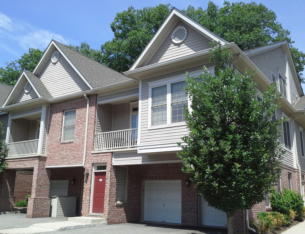 MillPond at Franklin Lakes - Photo 2 of 8