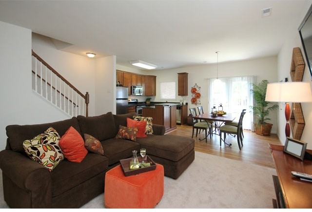 Rivermont Crossing Apartments and Townhomes - Photo 3 of 48