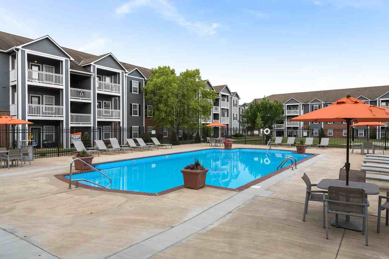 Parkway Commons Apartments - Photo 2 of 50