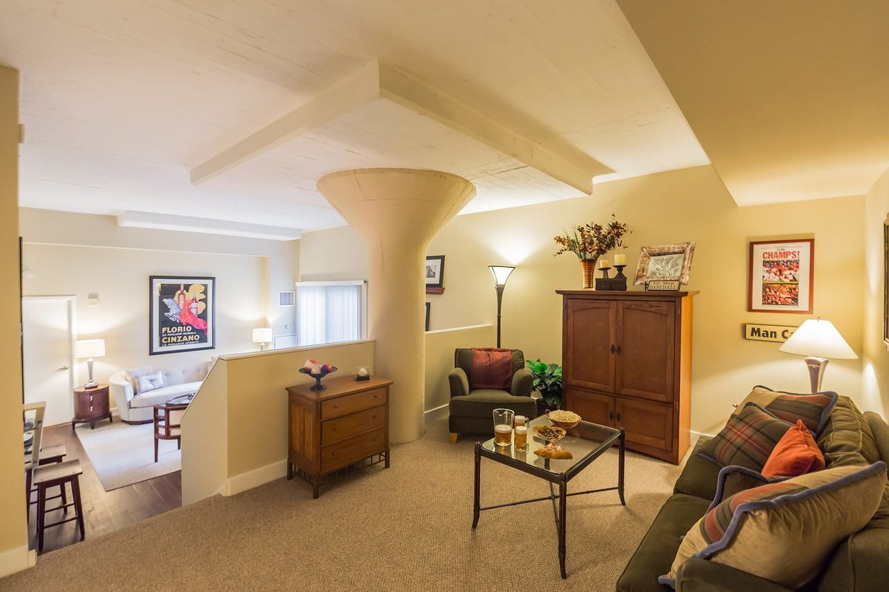 The Left Bank - Photo 3 of 31