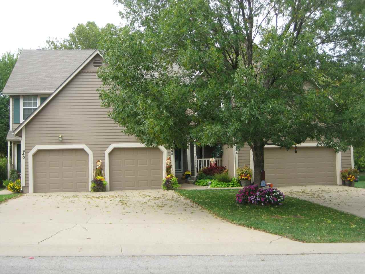 Markey Meadow Townhouses - Photo 2 of 22