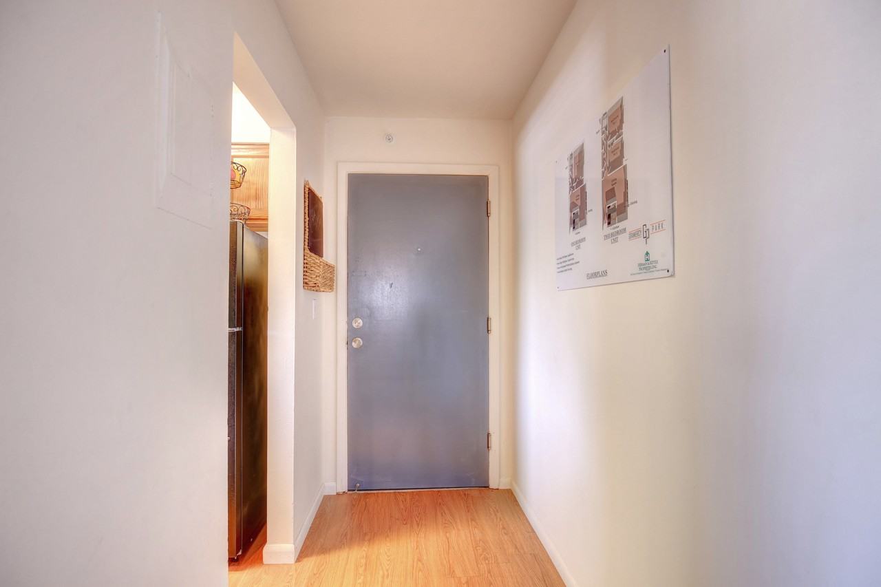 Gramercy Park - Photo 2 of 48